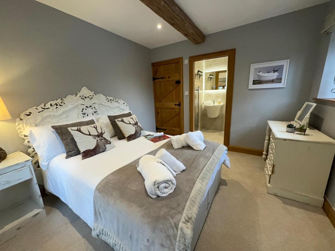 Hotel The Coach House Chedworth Exterior foto